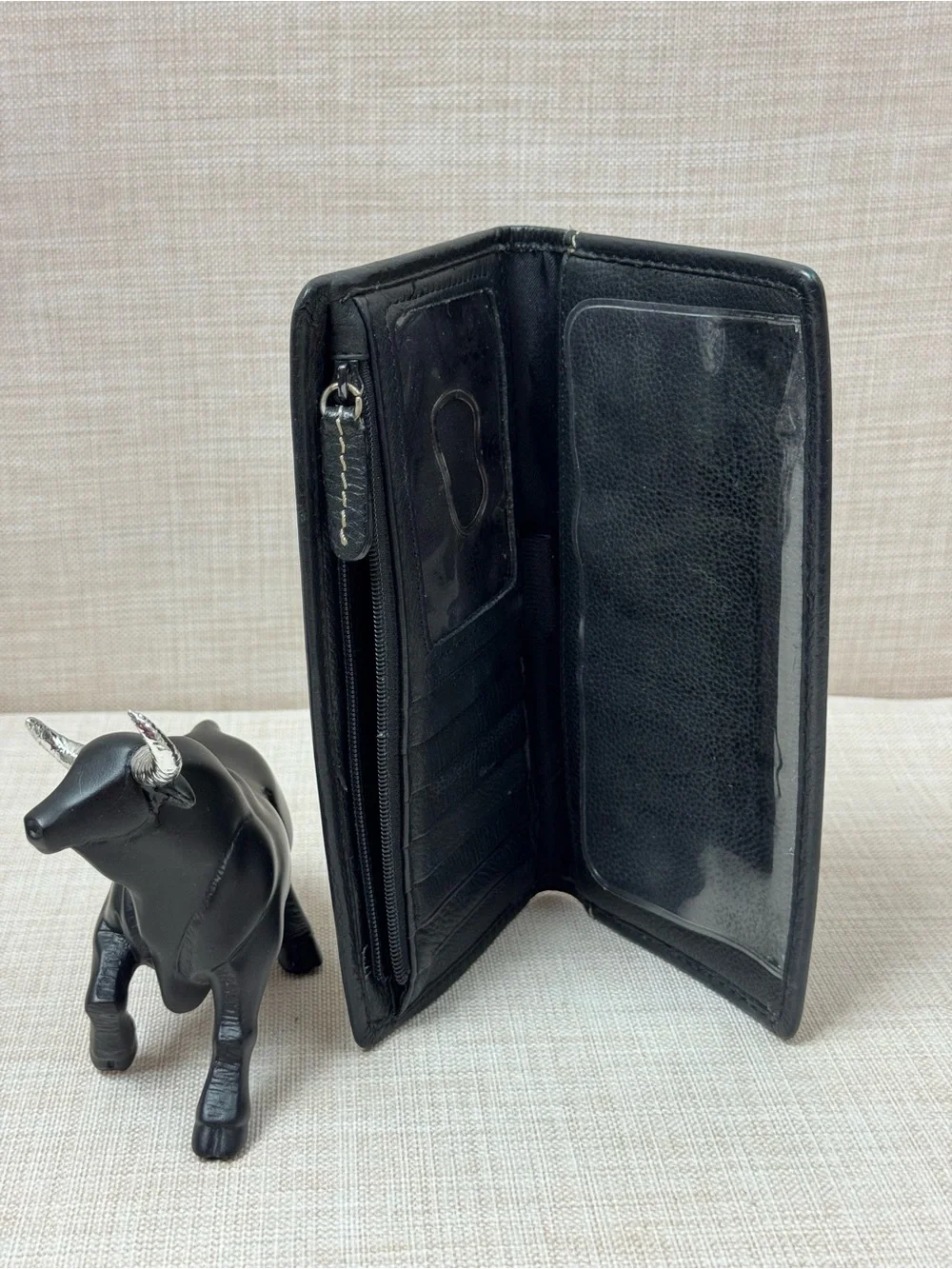 Fossil compact wallet